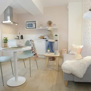 Appartamento Sleepinconcarneau - Centre Piétonnier - 200 M De La, Concarneau